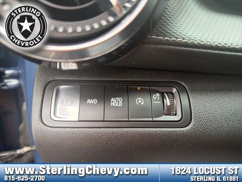 Used 2025 Chevrolet Equinox LT w/ Convenience Package II AWD/4WD image 19
