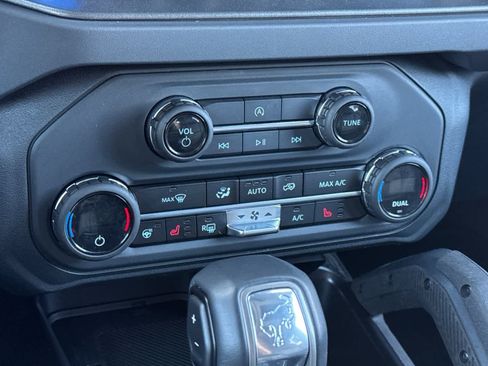 Certified 2025 Ford Bronco Badlands image 21