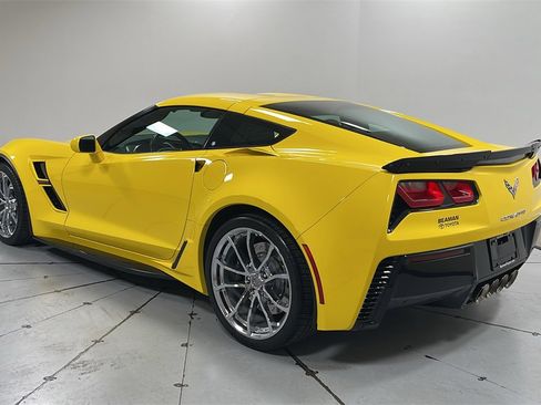 Used 2019 Chevrolet Corvette Grand Sport image 7