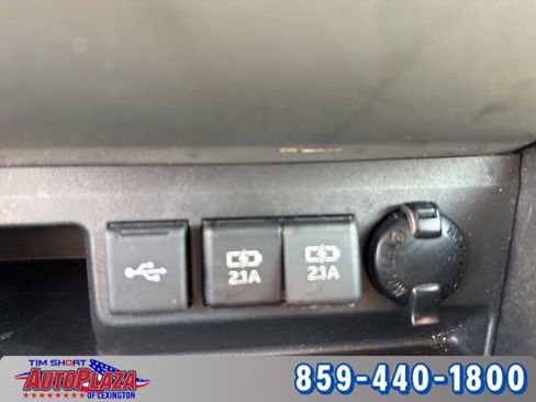 Used 2021 Toyota Highlander XLE image 36