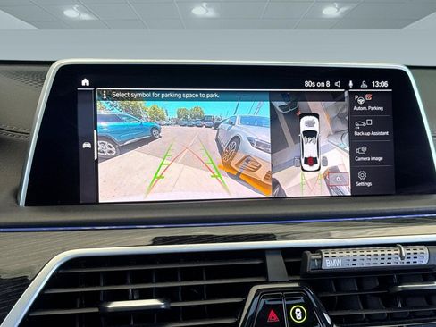 Certified 2022 BMW 750i xDrive w/ Executive Package AWD/4WD image 25