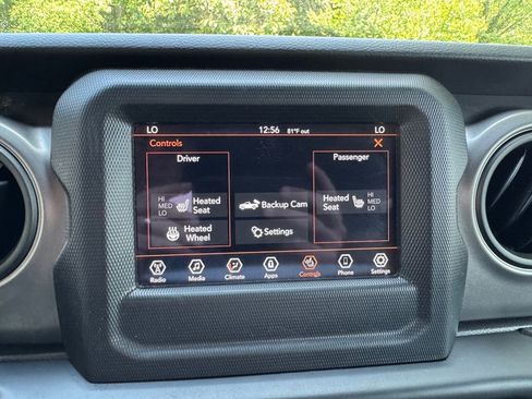 Used 2023 Jeep Gladiator Sport AWD/4WD image 22