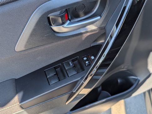 Used 2017 Toyota Corolla iM image 15