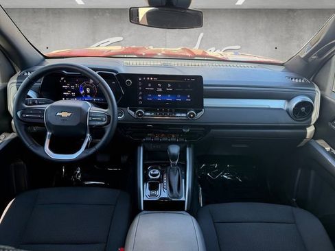 Used 2024 Chevrolet Colorado LT w/ LT Convenience Package image 20