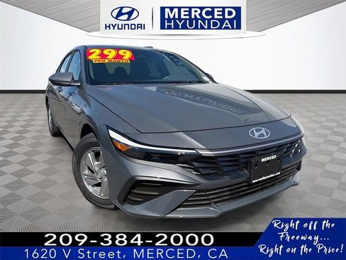 New 2026 Hyundai Elantra SE image 1