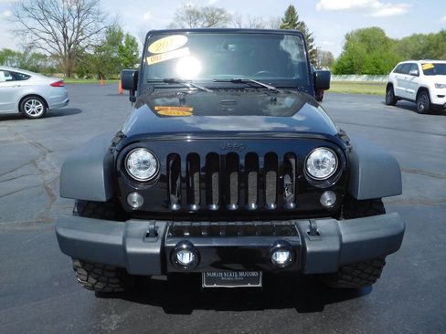 Used 2017 Jeep Wrangler Sport AWD/4WD image 7