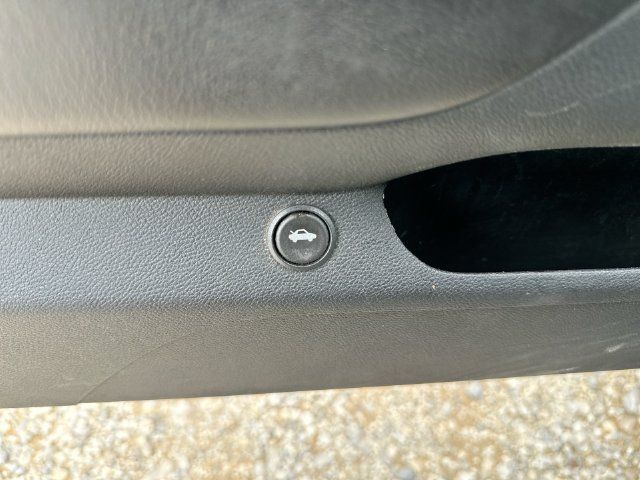 Used 2010 Chevrolet Camaro LT RWD image 46