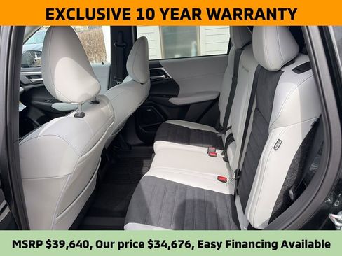 New 2026 Mitsubishi Outlander SE image 25