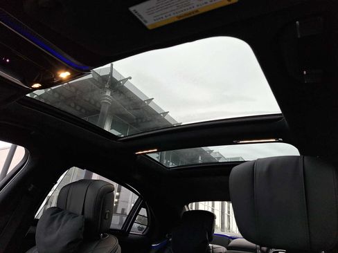 Certified 2022 Mercedes-Benz S 500 4MATIC image 11