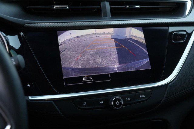 Used 2022 Buick Encore GX Select w/ Sport Touring Package FWD image 18