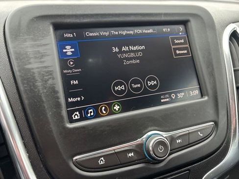 Used 2022 Chevrolet Equinox LT image 21