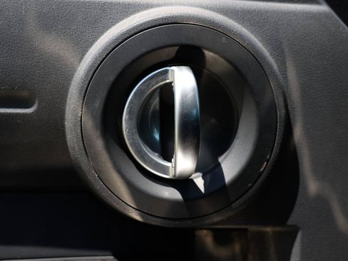 Used 2011 Dodge Nitro Heat AWD/4WD image 39
