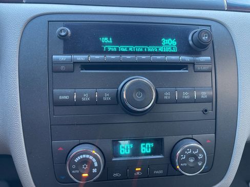 Used 2008 Buick Lucerne CXL w/ Ultra Confidence Package image 19