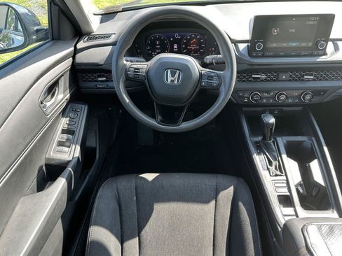 Certified 2023 Honda Accord EX image 12