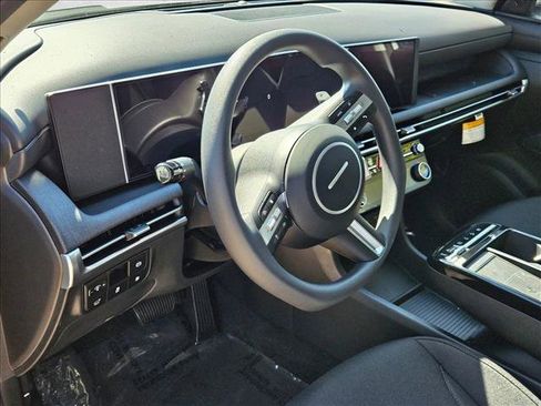 New 2025 Hyundai Tucson SEL image 3