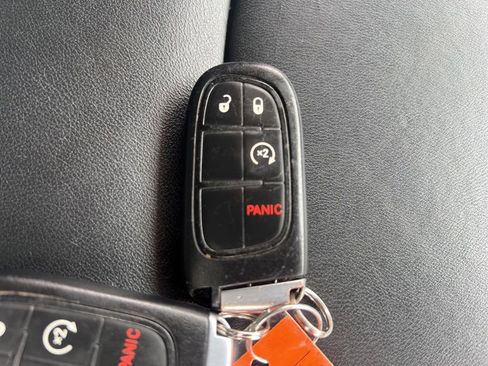 Used 2015 Jeep Cherokee Limited AWD/4WD image 25
