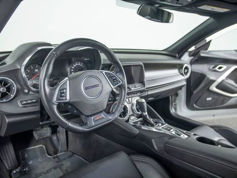 Used 2018 Chevrolet Camaro SS w/ Redline Edition RWD image 11