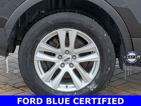 Certified 2018 Ford Explorer XLT w/ Equipment Group 202A image 10
