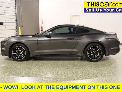 Used 2018 Ford Mustang Premium image 4