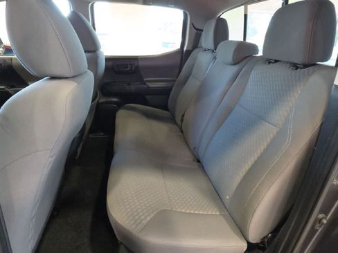 Used 2020 Toyota Tacoma 4x4 Double Cab image 26
