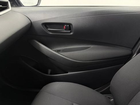 Used 2025 Toyota Corolla LE FWD image 24
