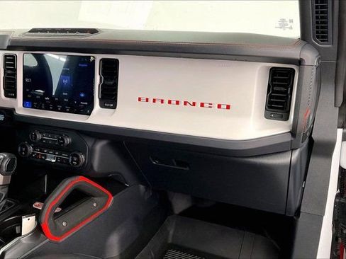 Used 2025 Ford Bronco Stroppe Edition image 16