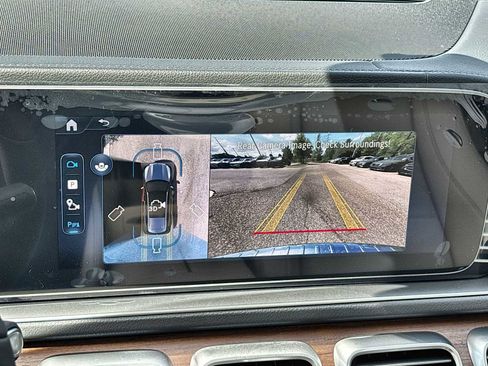 New 2026 Mercedes-Benz GLS 450 4MATIC image 27