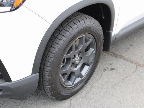 New 2025 Honda Pilot TrailSport image 13