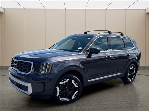 Used 2025 Kia Telluride S FWD image 1