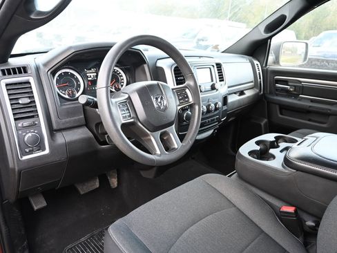 Used 2024 RAM 1500 Classic Warlock image 9