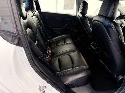 Used 2022 Tesla Model 3 RWD image 26