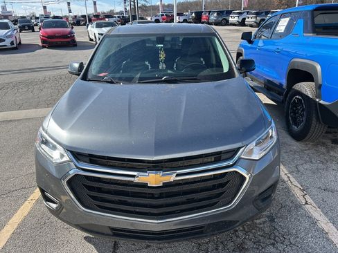 Used 2020 Chevrolet Traverse LS image 3