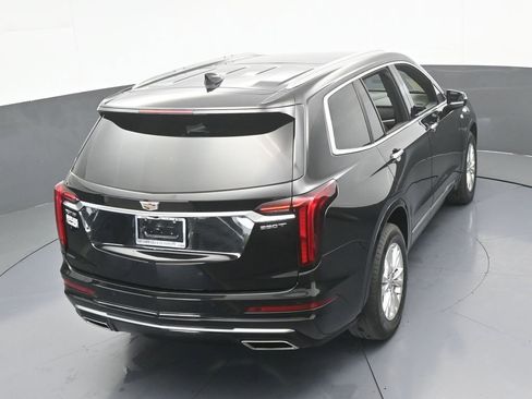 Used 2023 Cadillac XT6 Luxury image 55