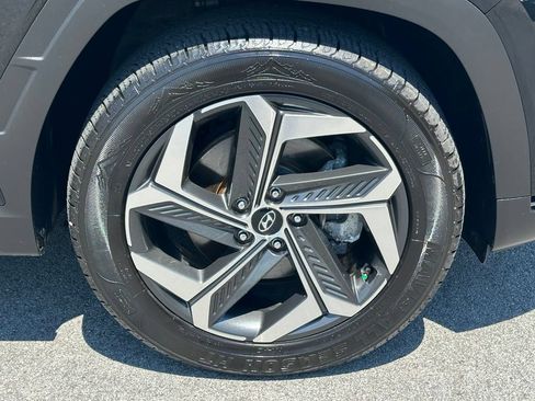 Certified 2024 Hyundai Tucson Limited AWD/4WD image 9