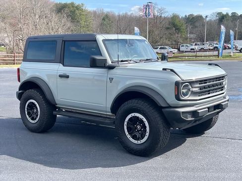 Used 2022 Ford Bronco 2-Door w/ Sasquatch Package image 5