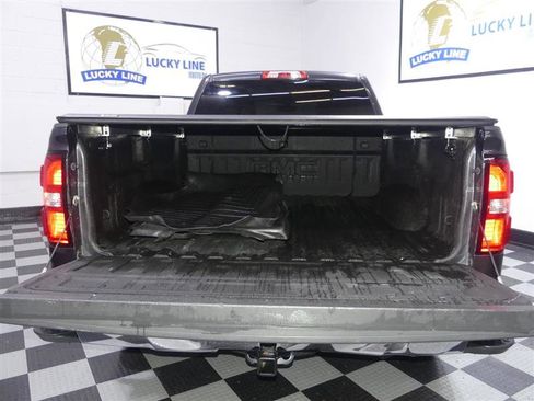 Used 2015 GMC Sierra 1500 SLE w/ SLE Value Package image 9