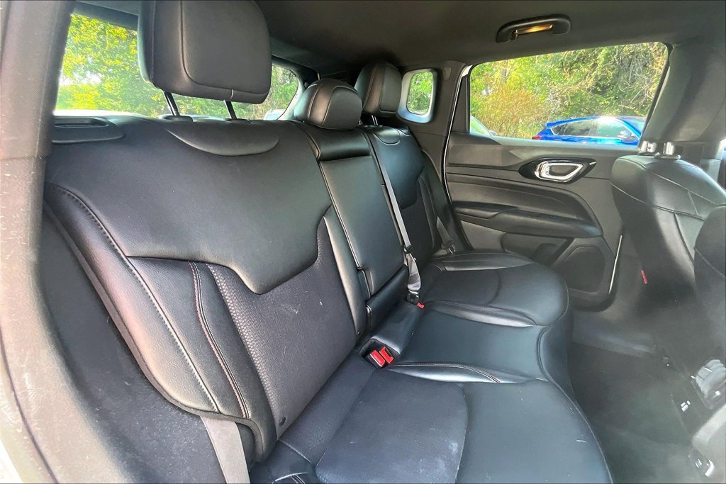 Used 2026 Jeep Compass Trailhawk AWD/4WD image 37
