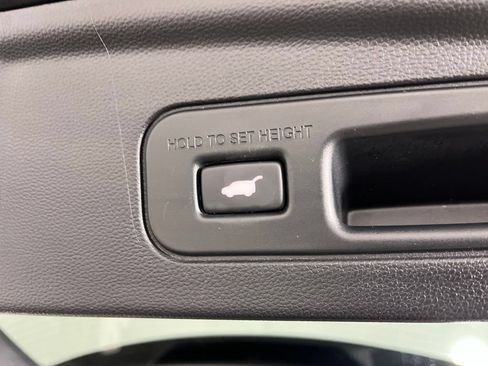 Used 2023 Acura MDX SH-AWD w/ Advance Package image 11
