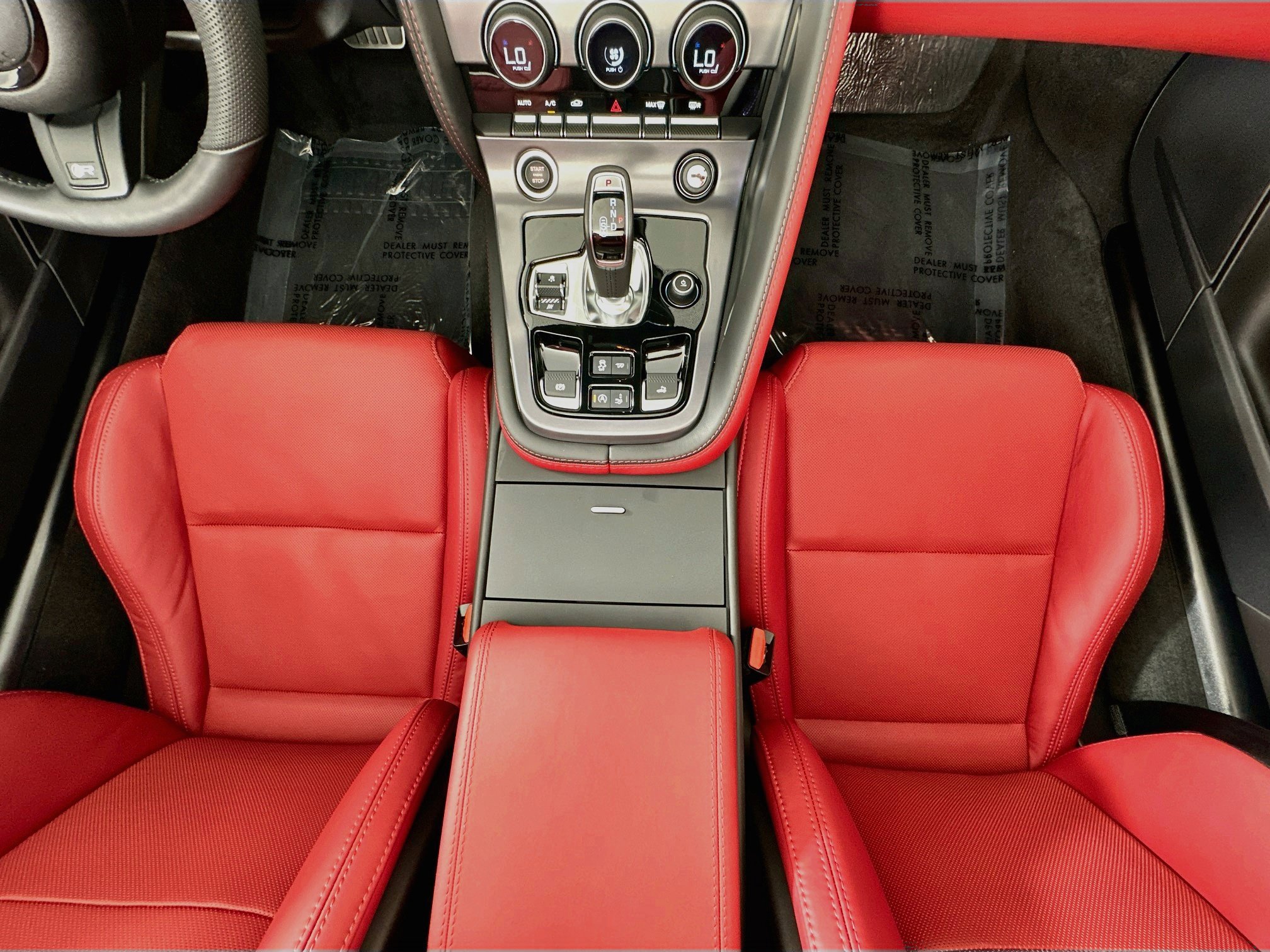 Certified 2024 Jaguar F-TYPE R AWD/4WD image 23