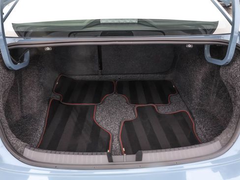 Used 2025 Volkswagen Jetta GLI Autobahn w/ GLI Black Package image 29