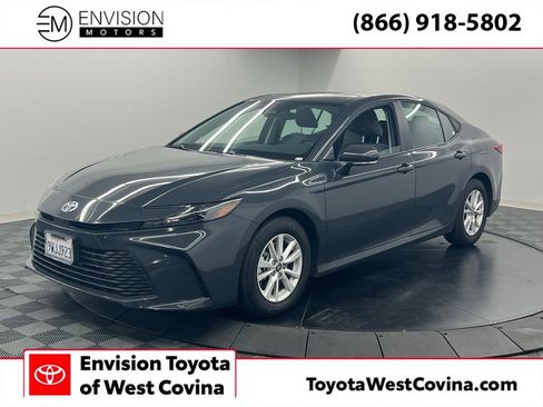 Used 2026 Toyota Camry LE image 1