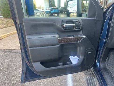 Used 2022 GMC Sierra 2500 Denali image 6