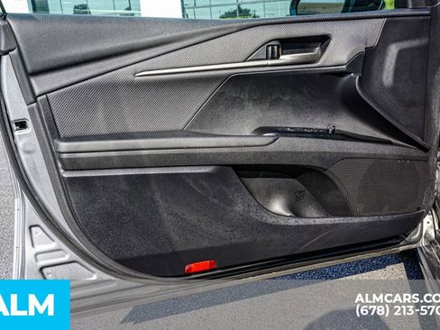 Used 2025 Toyota Camry SE image 47