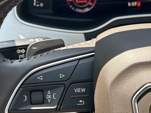 Used 2018 Audi Q7 2.0T Premium Plus AWD/4WD image 32