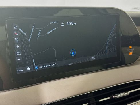 Used 2021 Hyundai Palisade Limited FWD image 13