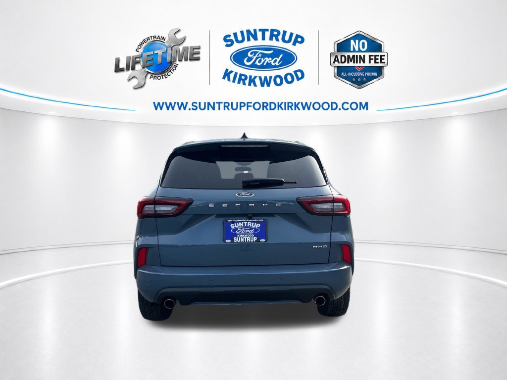 Certified 2023 Ford Escape ST-Line w/ Tech Pack #1 AWD/4WD image 4