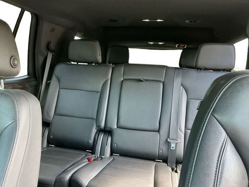 Used 2021 Chevrolet Tahoe LT RWD image 13