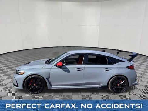 Used 2023 Honda Civic Type R image 2