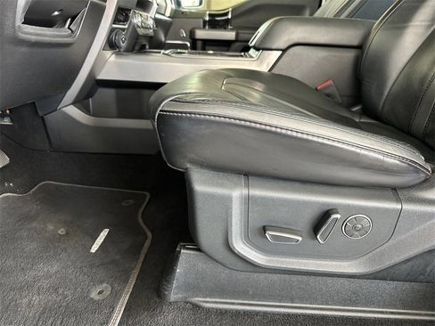 Used 2020 Ford F250 Platinum w/ FX4 Off-Road Package image 13
