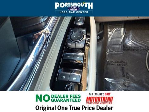 Used 2022 Lincoln Corsair AWD w/ Premium Package image 21